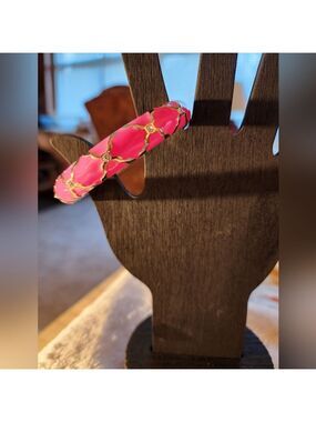 STUNNING Sequin™ Hot Pink Enamel & Crystal Hinged Bangle Bracelet – NWT